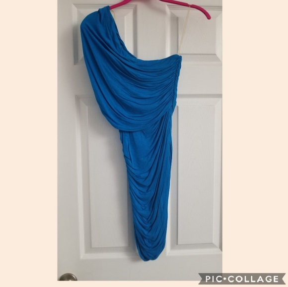 Body Central Dresses & Skirts - One shoulder bodycon dress